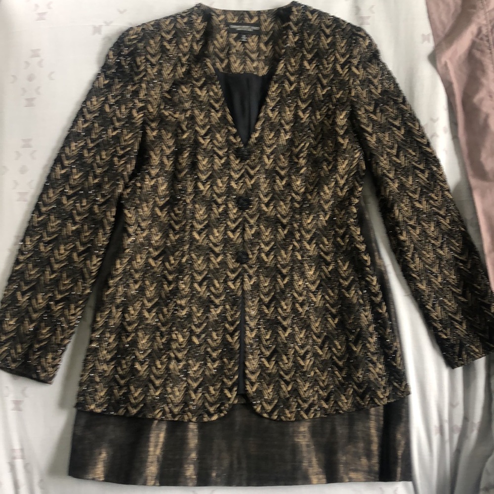 Carmen Marc Valvo suit